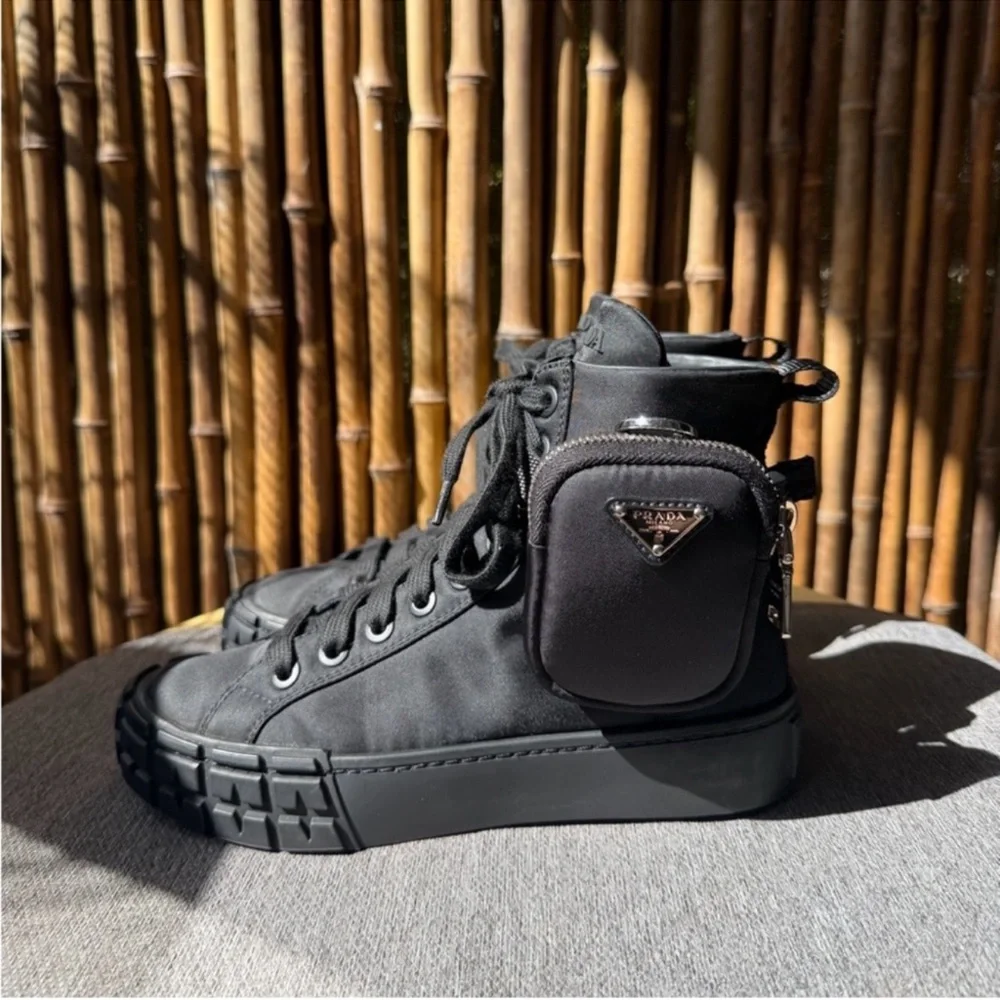 PRADA pouch nylon sneakers - Picture 4 of 10